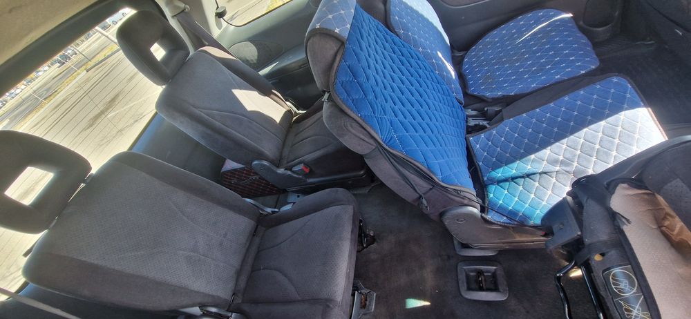 Mazda MPV 2002г.в.