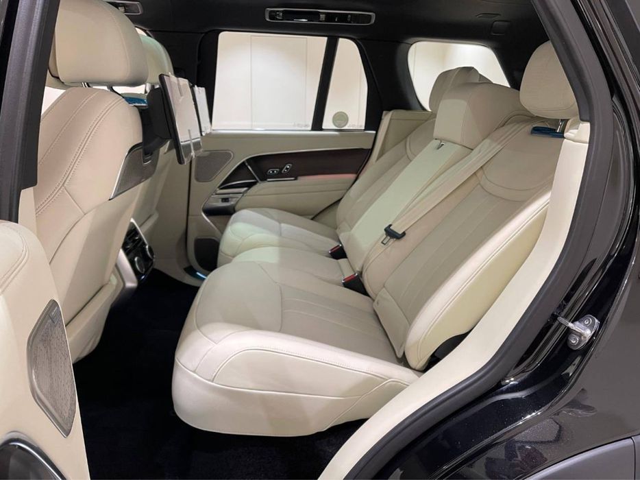 Range Rover P530 LWB