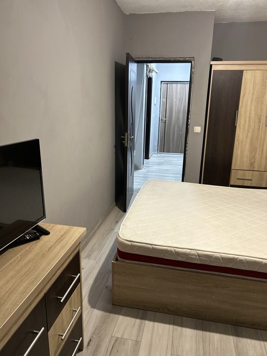 Proprietar vand apartament 3 camere