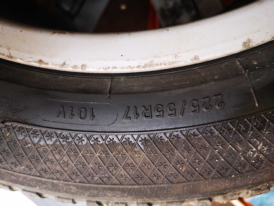 Джанти с гуми 4бр. AUDI 17" със зимни KLEBER 225/55/17