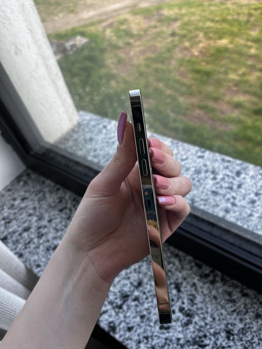 iPhone 14 pro max gold