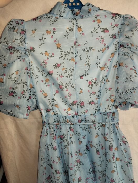 Продам нежное платья