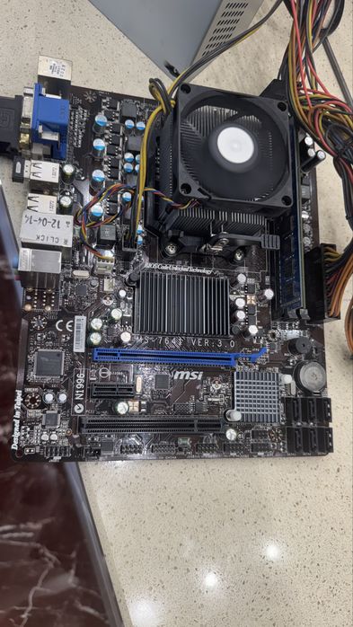 AMD Phenom II X4 B55 DEBLOCAT (4 CORE) MSI 4GB DDR3 Testat si Stabil