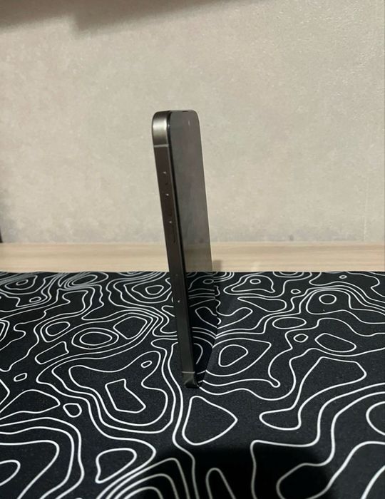 Прдам или обменяю Айфон 15 про мах