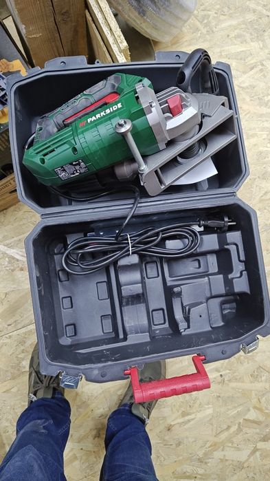 Masina frezat parkside PMNF 1500 A1