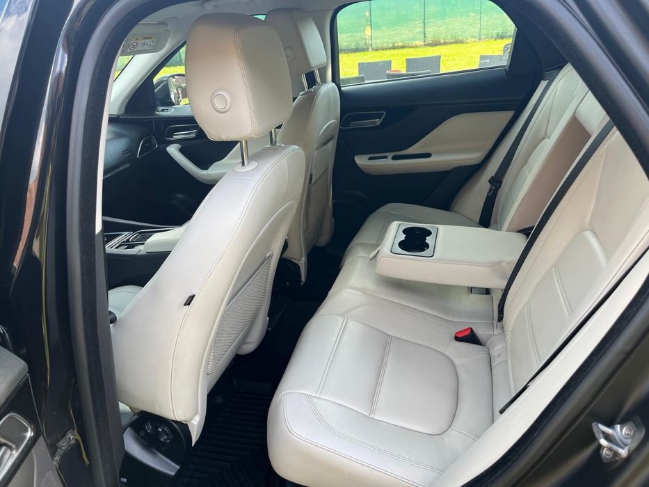 Suv Jaguar F Pace
