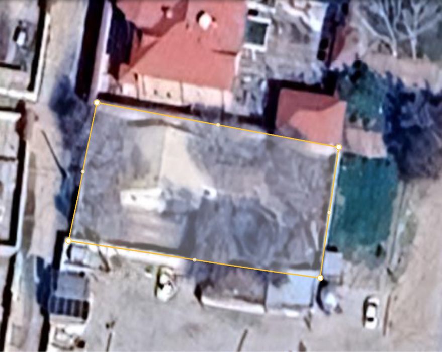 Продается участок к центре города Карши 3мкр.