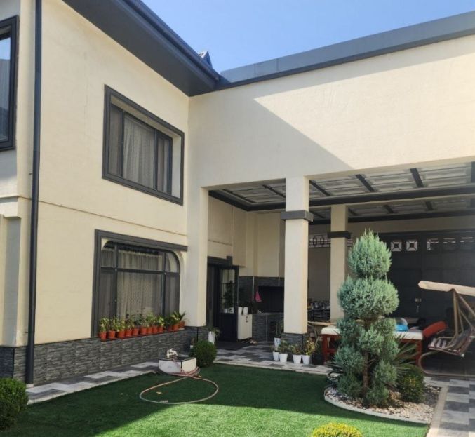 Евро ховли сотилади, Мирзо Улугбек Геологлар махалласида 4 соток!!!