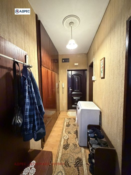 Продава се Двустаен апартамент в Левски - 66 кв.м за 305 €/кв.м - Снимка #3