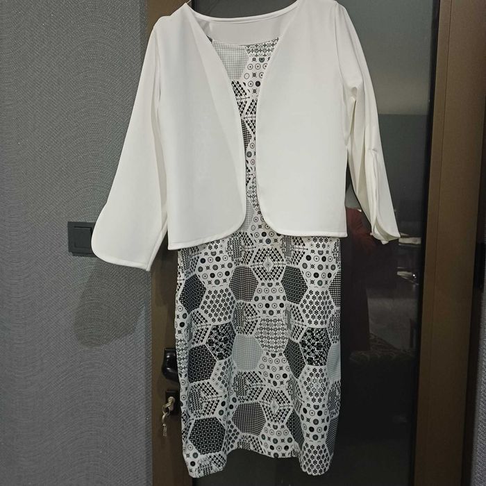 Прекрасен СЕТ- РОКЛЯ + БОЛЕРО на Valentina Ravi ! НОВ! Пролет/Есен