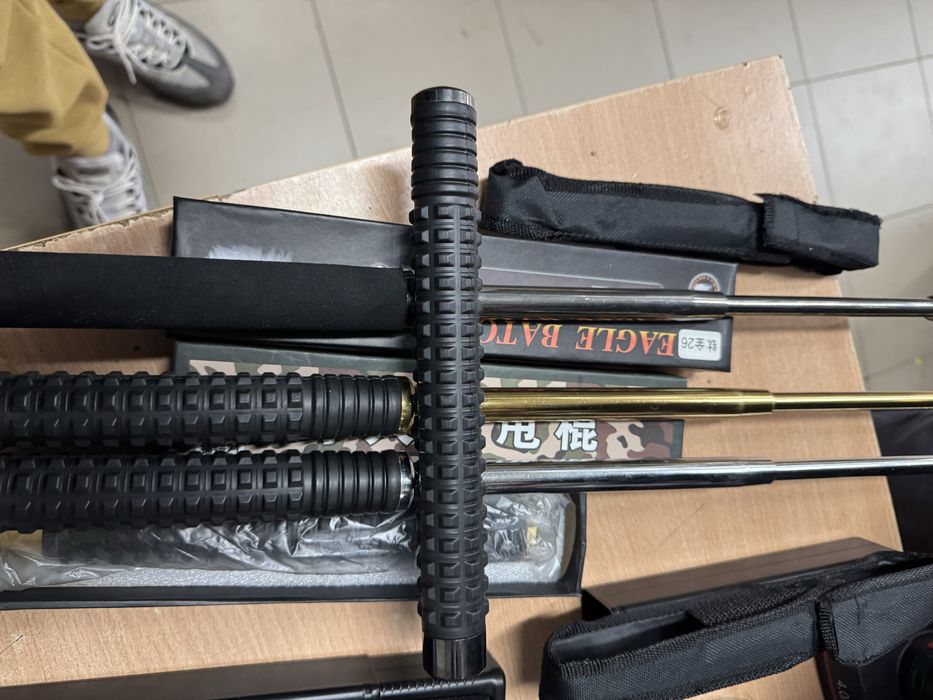 Стоменени палки за самоотбрана