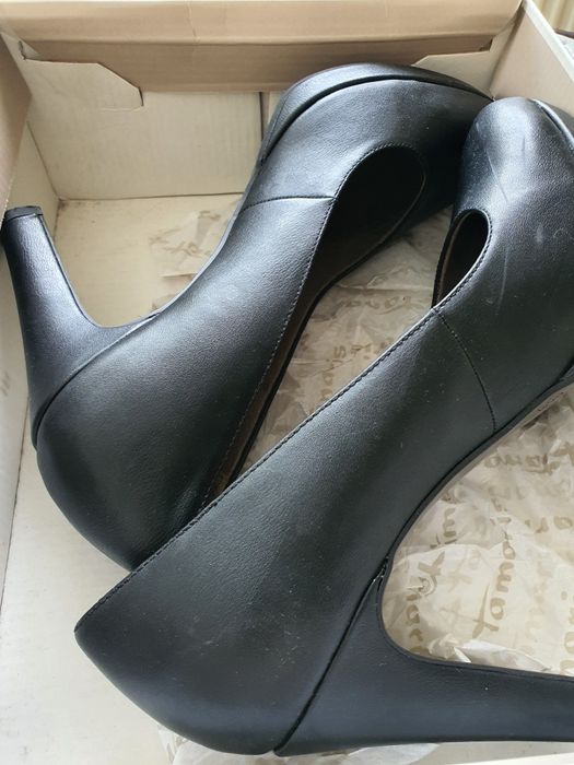 Елегантни дамски обувки Tamaris