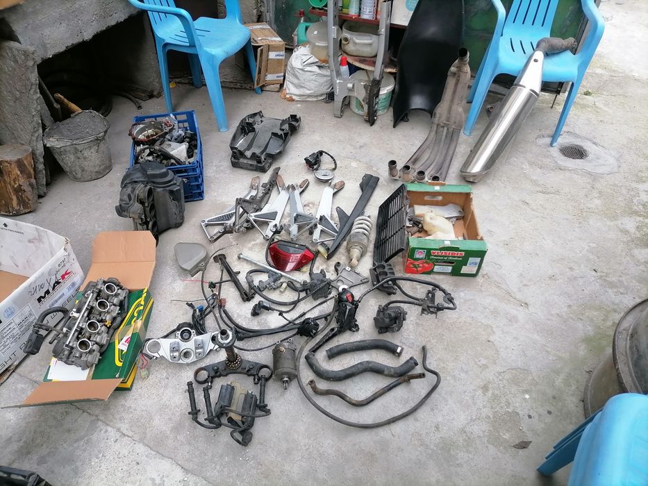 Хонда Хорнет Honda Hornet 600 98-04г.на части.