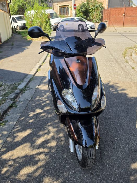 Yamaha majesty 125
