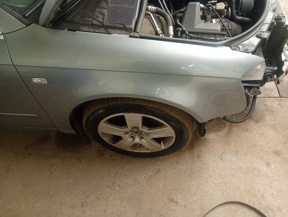 Aripi fata Audi A4 B7