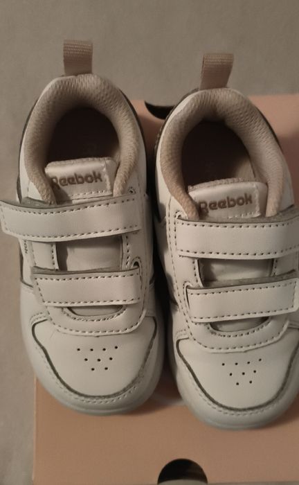 Adidași reebok fetițe Nr. 22