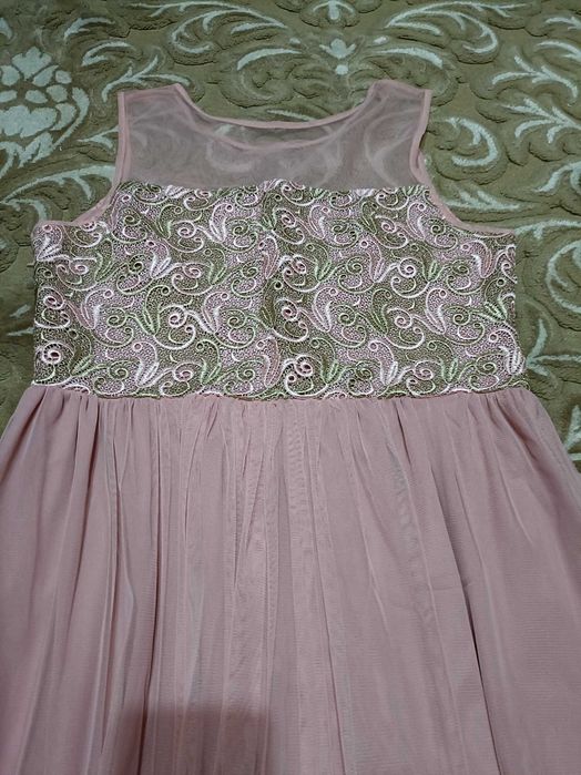 Vând rochie eleganta