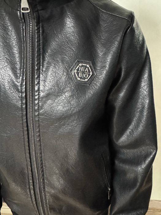 Продам куртка на мальчика