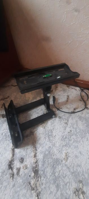 Кронштейн для телевизора