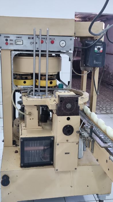 Продаю  закаточный станок  КЗК-79А