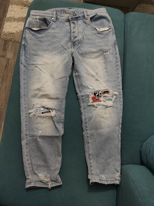 Дънки чисто нови