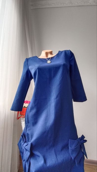 Платья женственная