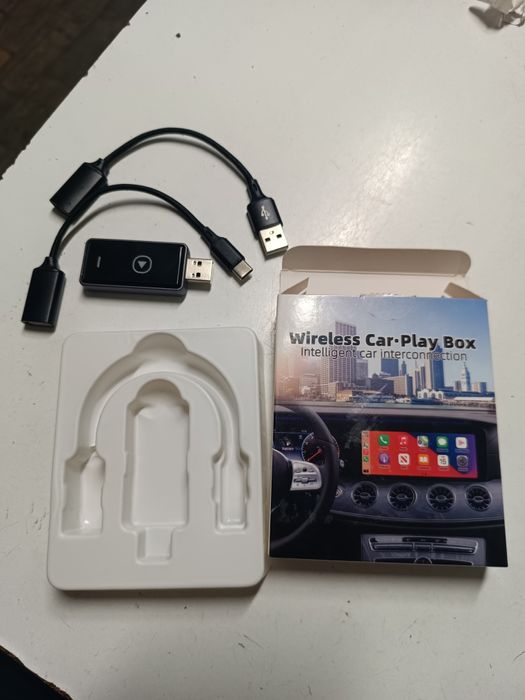 Безжичен адаптер за кола 2 в 1 Car Play