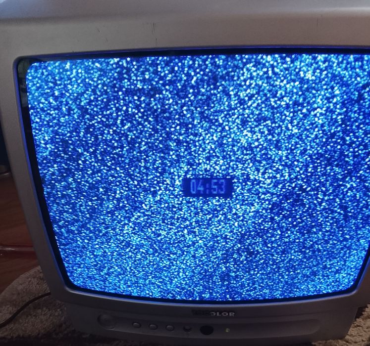 Vând următorul pachet de electronice: RR Solo 500, RR Cosmos, TV colo