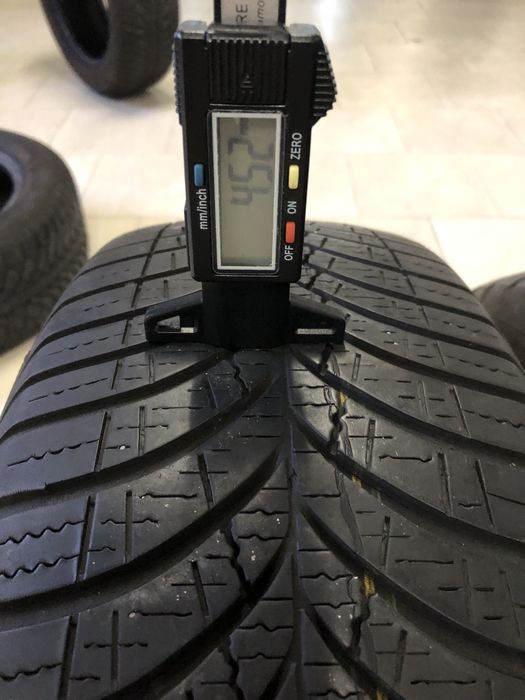 Всесезонни гуми 185/60/15 Good Year 2бр