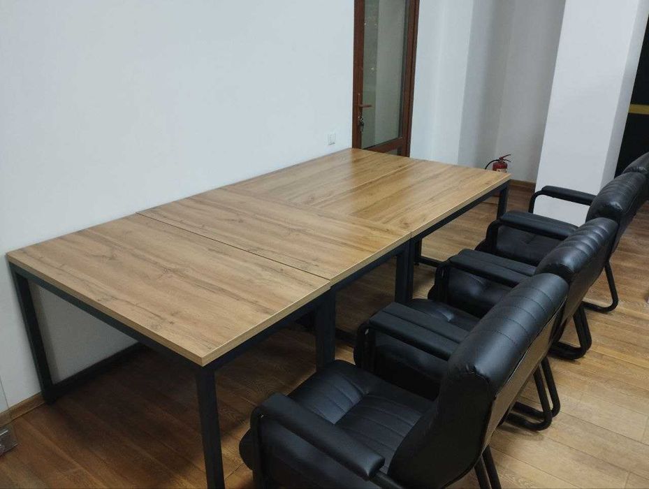 Продаю офисную мебель