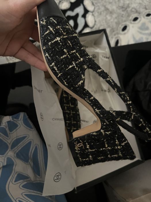 Продаю Шанель босоножоки,демисеонные