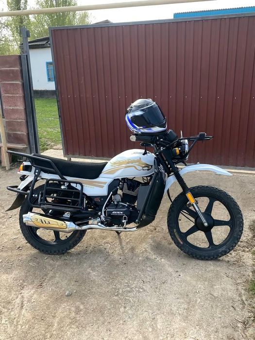 Мотоцикл GSX200 куб