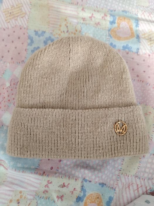 Шапка взрослая на весну