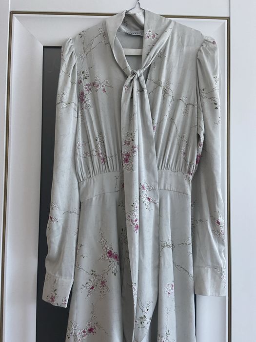 Продам шелковое платье Kapsula