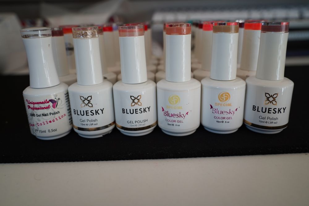 Гел лакове Bluesky