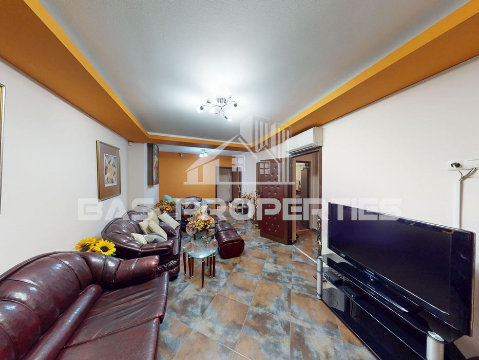Продава се Офис в София, Витоша - 112 кв.м за 2411 €/кв.м - Снимка #1