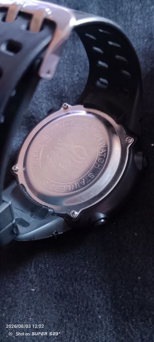 Vînd ceas electric