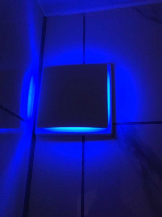 Вентилатор за баня "КомароТрепач" светещ син LED ф100 влагоуст ММоторс