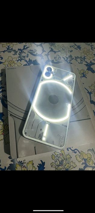 Продаю Nothing Phone 1