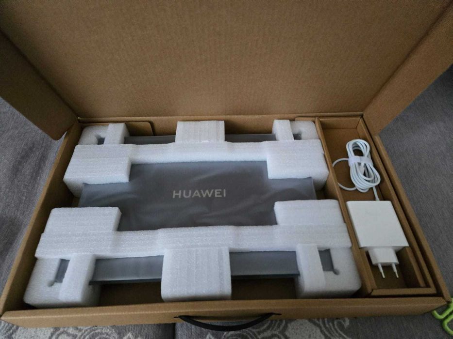 Ноутбук HUAWEI MateBook