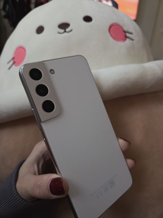 Samsung S22 белый 256гб