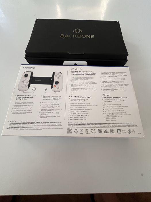 BACKBONE контролер за IPHONE