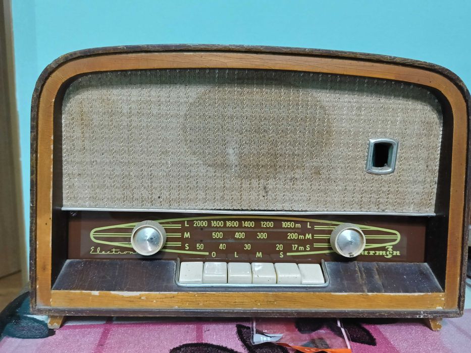 Radio vechi de vînzare