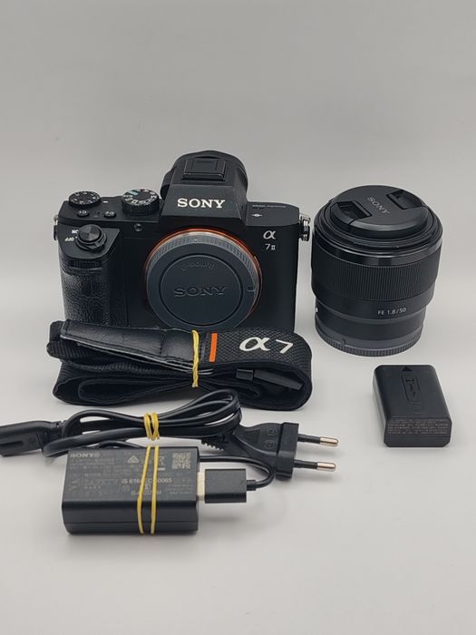 Doar 9463 CADRE! Kit Sony a7 II + obiectiv Sony 50mm F1.8