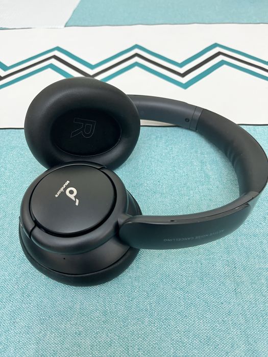 Наушники SoundCore LifeTune