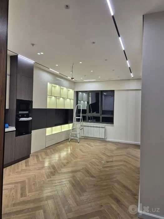 "Akay City мирзо 2/7/25 50м2 Сотилади квартира "