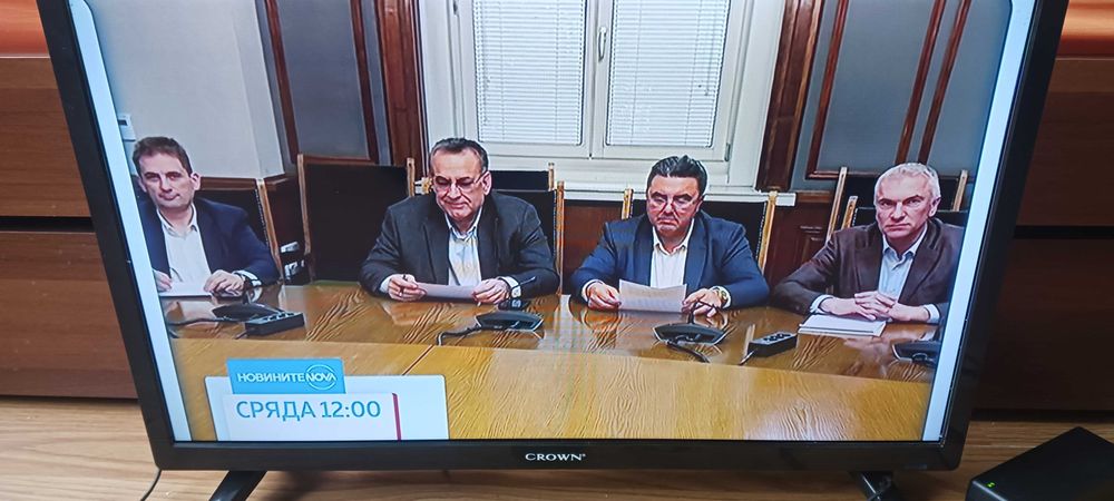 Телевизор 24 in на 12v с вграден цифров тунер