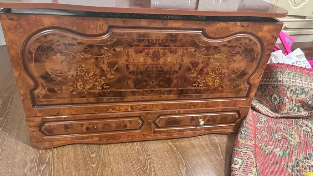 Sandiqlar sotiladi 2 ta