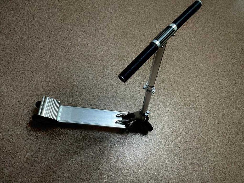 Продам детский самокат