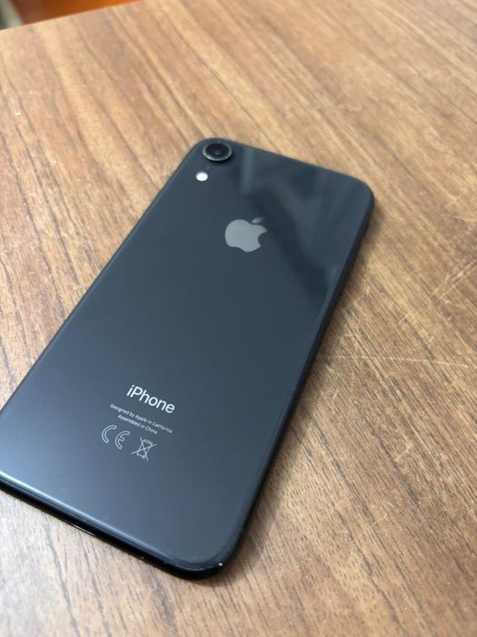 Продам Iphone xr